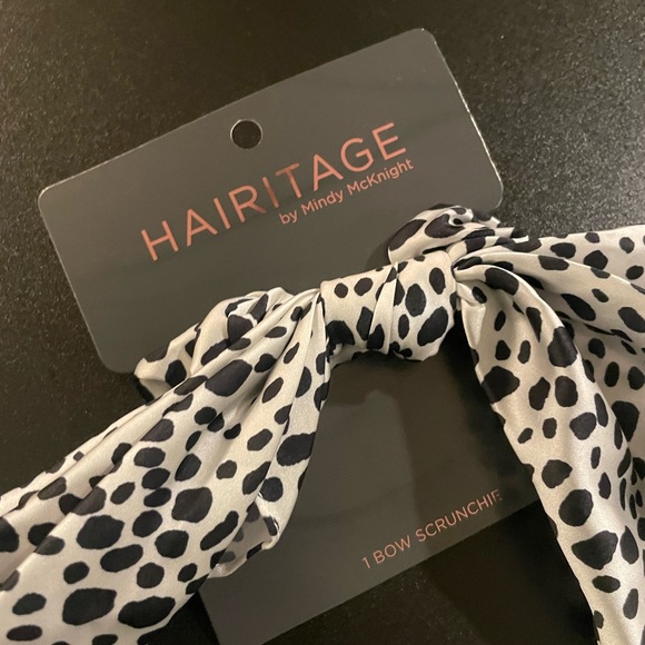 Hairitage Bow Scrunchie - Picture 4 of 6